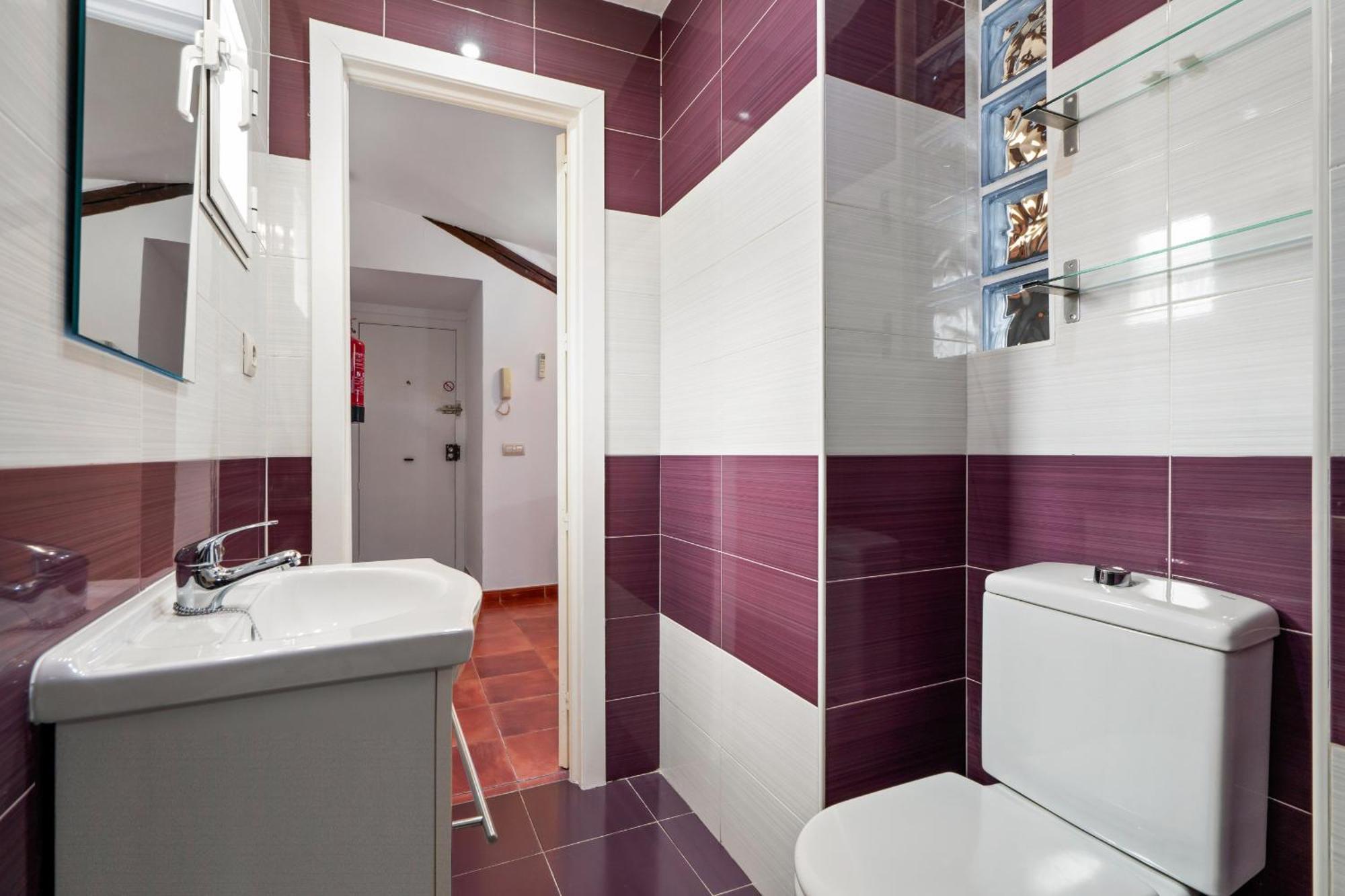 Apartamento En La Gran Via Alquiler Temporal Madrid Exterior foto
