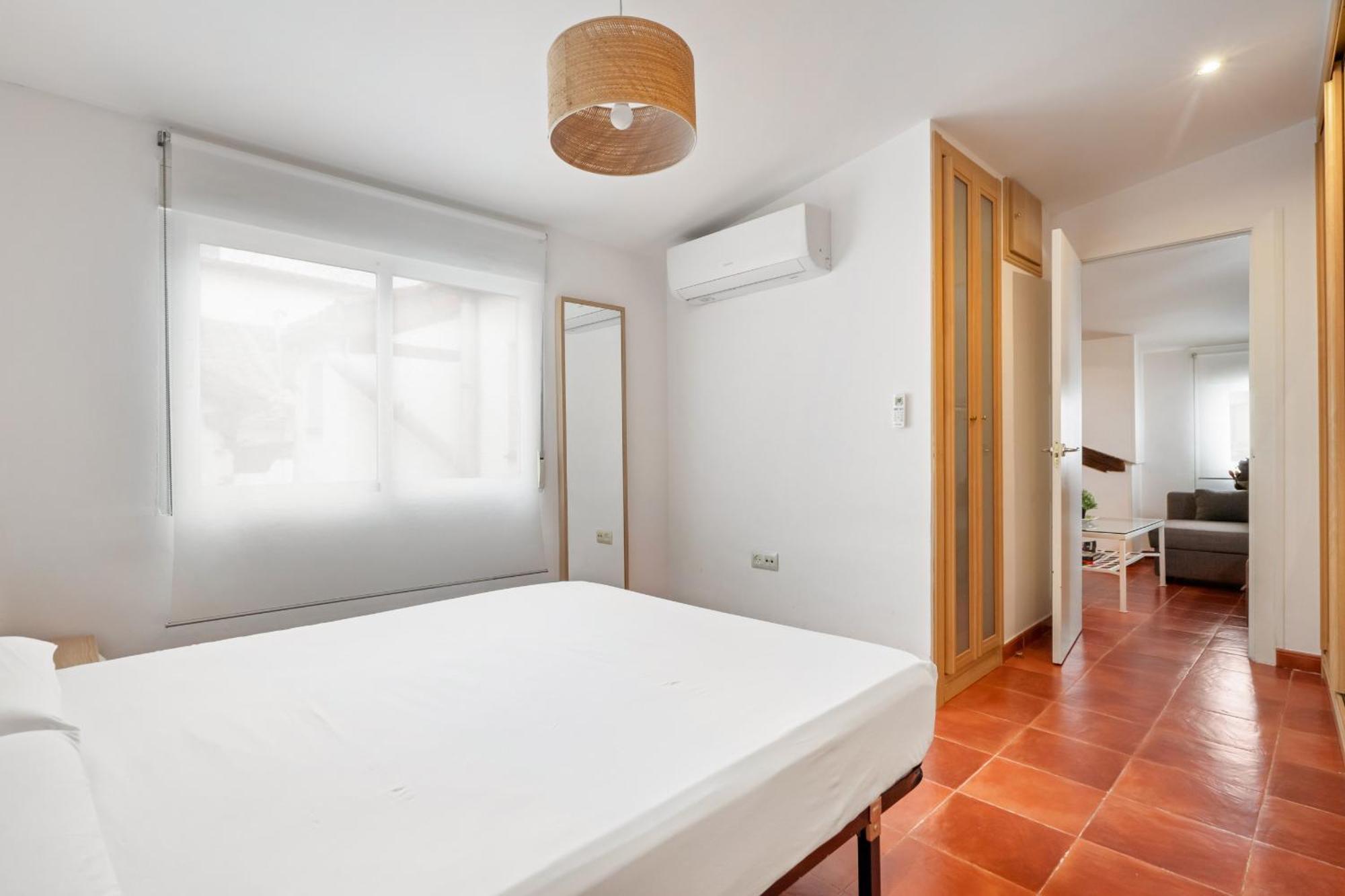 Apartamento En La Gran Via Alquiler Temporal Madrid Exterior foto